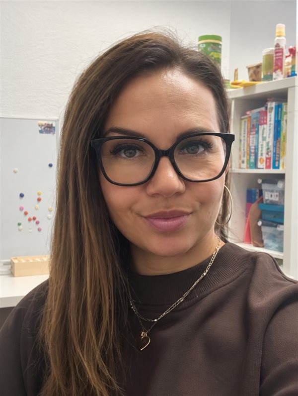 Magdalena Zawadzka — właścicielka i terapeutka SensoTerapii